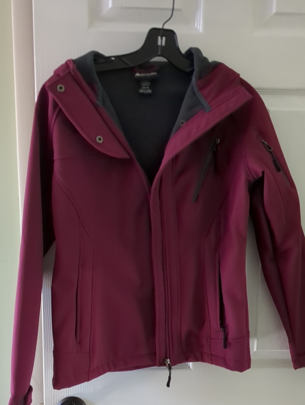 Snozu Women's Hooded Utility Jacket - Deep Berry